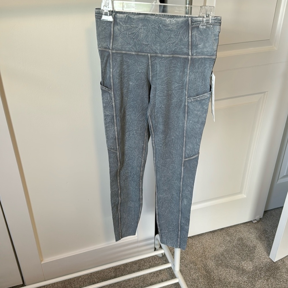 Lululemon Fast and Free HR tight 25”